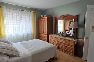 10467 Dearlove Rd, Glenview, IL 60025 - Photo 9