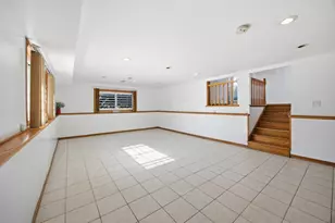 9013 Oriole Ave, Morton Grove, IL 60053 - Photo 29