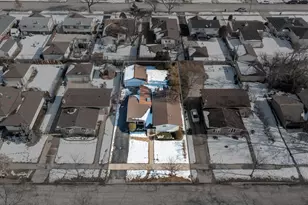 9013 Oriole Ave, Morton Grove, IL 60053 - Photo 3