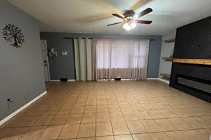 403 Michigan Ave, Aurora, IL 60506 - Photo 3