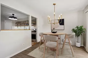 1254 Ballantrae Pl, Mundelein, IL 60060 - Photo 7