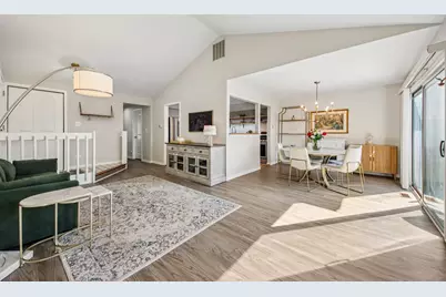 1254 Ballantrae Place #D, Mundelein, IL 60060 - Photo 5