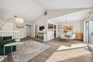 1254 Ballantrae Pl, Mundelein, IL 60060 - Photo 5