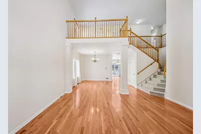 2208 Grand Pointe Trail, Aurora, IL 60503 - Photo 5