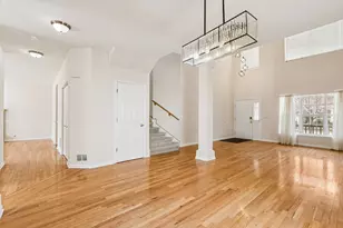 2208 Grand Pointe Trail, Aurora, IL 60503 - Photo 5