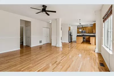 2208 Grand Pointe Trail, Aurora, IL 60503 - Photo 9