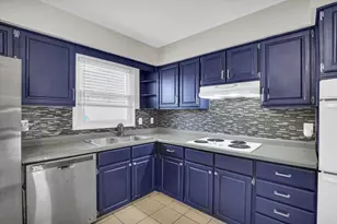 2401 Arden Dr, Champaign, IL 61821 - Photo 17