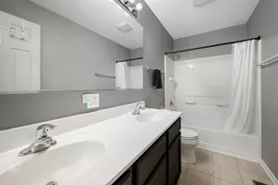 598 Wexford Dr, Elgin, IL 60124 - Photo 17