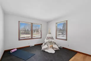 33430 N Hunt Club Rd, Libertyville, IL 60048 - Photo 13