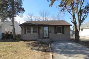 409 S Hebbard St, Joliet, IL 60433 - Photo 1