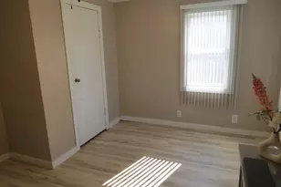 409 S Hebbard St, Joliet, IL 60433 - Photo 11