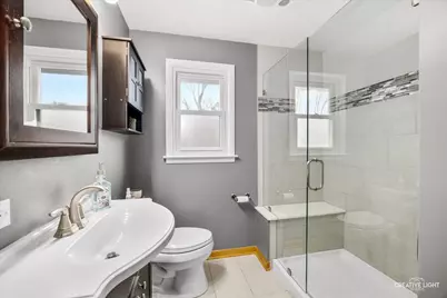 1019 Pershing Avenue, Wheaton, IL 60189 - Photo 9