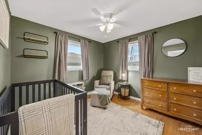 1019 Pershing Avenue, Wheaton, IL 60189 - Photo 11