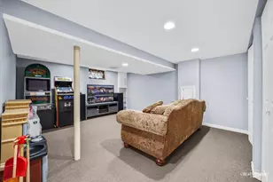 1019 Pershing Ave, Wheaton, IL 60189 - Photo 15