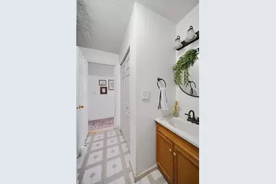 806 Sheridan Avenue, Dixon, IL 61021 - Photo 13