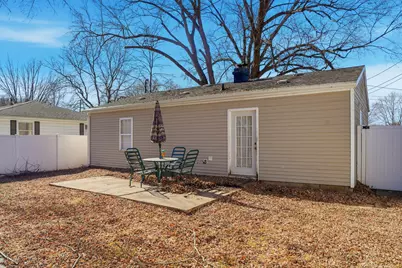 806 Sheridan Avenue, Dixon, IL 61021 - Photo 5