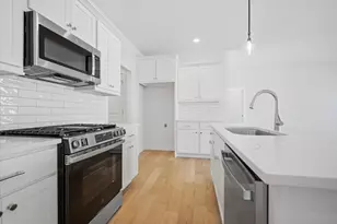 807 Verkler Ct, Bloomington, IL 61704 - Photo 9