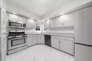 16861 Thackery Ave, Oak Forest, IL 60452 - Photo 9