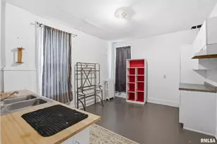 903 17th St, Rock Island, IL 61201 - Photo 11