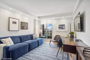 4170 N Marine Dr, Chicago, IL 60613 - Photo 15