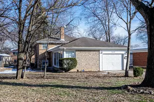 16039 Marian Dr, South Holland, IL 60473 - Photo 1