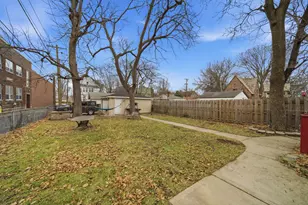 [Address not provided], Blue Island, IL 60406 - Photo 19