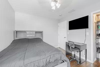 8036 Newland Avenue, Burbank, IL 60459 - Photo 11