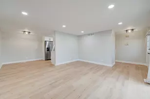 1426 Tonset Ln, Schaumburg, IL 60193 - Photo 7