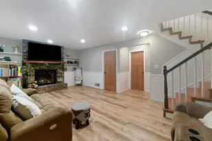 5401 W Winding Creek Dr, McHenry, IL 60050 - Photo 17