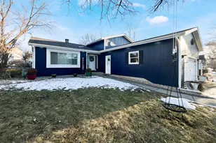 5401 W Winding Creek Dr, McHenry, IL 60050 - Photo 1