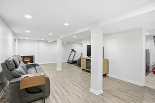 1201 S Knight Ave, Park Ridge, IL 60068 - Photo 23