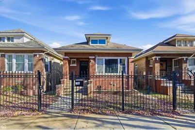 8111 S Manistee Avenue, Chicago, IL 60617 - Photo 1