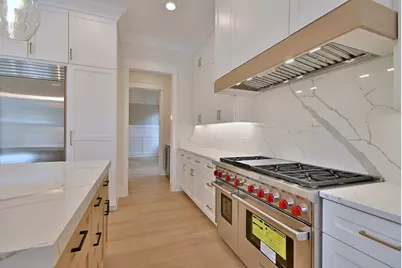 570 S Parkside Avenue, Elmhurst, IL 60126 - Photo 9