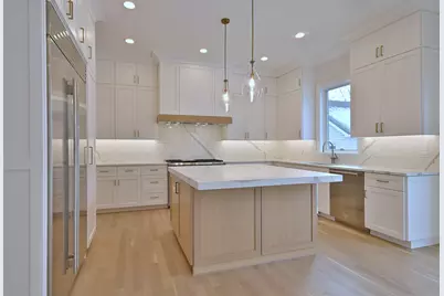 570 S Parkside Avenue, Elmhurst, IL 60126 - Photo 5