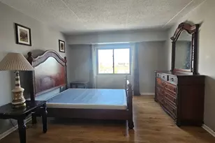 475 Plum Creek Dr, Wheeling, IL 60090 - Photo 9