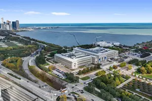 100 E 14th St, Chicago, IL 60605 - Photo 33