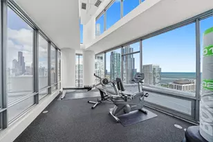 100 E 14th St, Chicago, IL 60605 - Photo 27