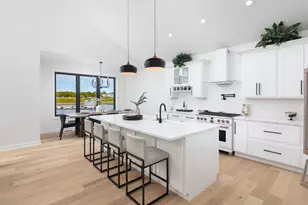 318 Leeward Way, Ottawa, IL 61350 - Photo 11