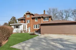 2311 12th St, Moline, IL 61265 - Photo 9