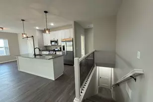 734 Anjali Court, Sycamore, IL 60178 - Photo 3