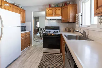 1066 Mohegan Lane, Schaumburg, IL 60193 - Photo 5