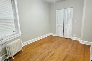 1727 W Bryn Mawr Ave, Chicago, IL 60660 - Photo 9