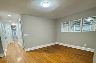 1727 W Bryn Mawr Ave, Chicago, IL 60660 - Photo 7