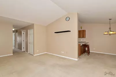 1187 N Red Oak Circle #3, Round Lake Beach, IL 60073 - Photo 5