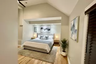 2009 W 17th St, Chicago, IL 60608 - Photo 5