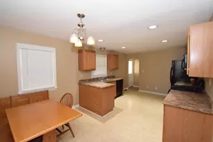 477 W Spring St, South Elgin, IL 60177 - Photo 5