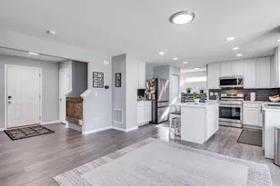 217 Kristen St, Plano, IL 60545 - Photo 5