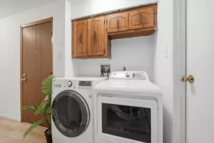 6525 W 64th Pl, Chicago, IL 60638 - Photo 7