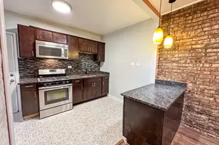 7926 S Luella Ave, Chicago, IL 60617 - Photo 9