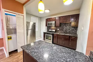 7926 S Luella Ave, Chicago, IL 60617 - Photo 7